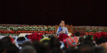 State Counselor Daw Aung San Suu Kyi addresses a public meeting in Taunggyi, Shan State on Tuesday. / Myo Min Soe / The Irrawaddy