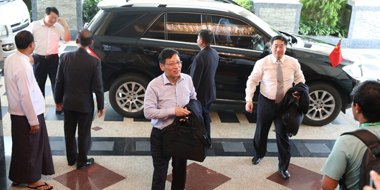 Chinese Ambassador Hong Liang (centre) arrives in Naypyitaw to attend the Panglong Peace Conference on July 10, 2018. / The Irrawaddy
