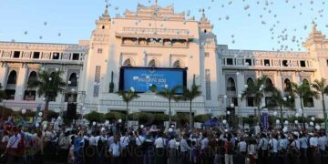 A public event is held in front of City Hall, the headquarters of the Yangon City Development Committee, in downtown Yangon. / Myo Min Soe / The Irrawaddy