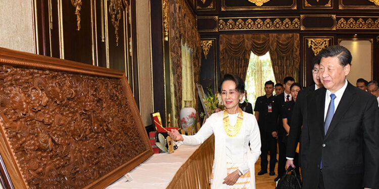 Chinese President Xi Jinping (right) and Myanmar State Counselor Daw Aung San Suu Kyi (left) at the launch ceremony for events to mark the 70th anniversary of China-Myanmar diplomatic relations in Naypyitaw in January 2020. / Myanmar State Counselor’s Office / Facebook
