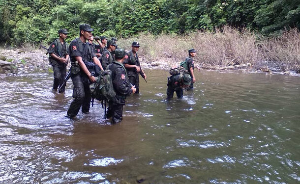 Members of the Mon National Liberation Army on maneuvers in Ye township, Mon state / NMSP / Facebook