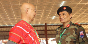 KNU chairman Saw Mutu Sae Poe (left) and KNLA chief of staff Saw Johnny.