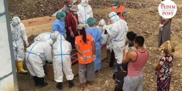 A funeral is held for patients who died of COVID-19 in Chin State’s Cikha on June 3. / The Tedim Post