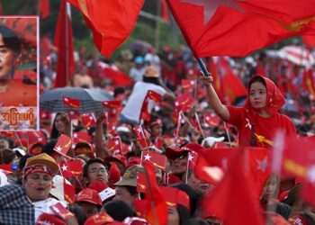NLD’s 2015 election campaign in Yangon. / Myo Min Soe / The Irrawaddy