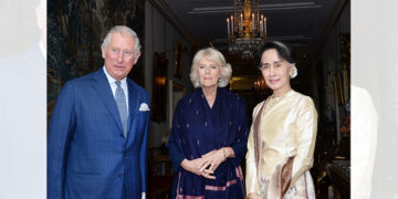 Britain's Prince Charles and Camilla, the Duchess of Cornwall meet Myanmar's de facto leader Daw Aung San Suu Kyi at Clarence House in London, May 5, 2017. / Reuters