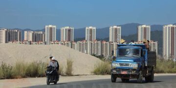 The towns of Muse, Myanmar (foreground) and Ruili, China (background), as seen from Muse in Shan State. / Zaw Zaw / The Irrawaddy
