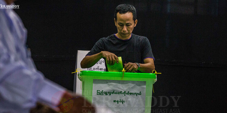 A civilian polling station in Yangon's Tamwe Township on the morning of the 2018 by-election. / Htet Wai / The Irrawaddy