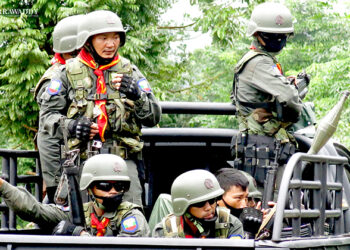 BGF members on the Asia Highway in Myawaddy Township, Karen State / Kyaw Kha / The Irrawaddy