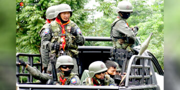 BGF members on the Asia Highway in Myawaddy Township, Karen State / Kyaw Kha / The Irrawaddy