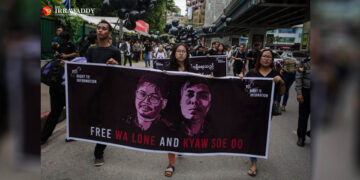 Activists and journalists call for the release of Ko Wa Lone and Ko Kyaw Soe Oo in Yangon on Saturday. / Aung Kyaw Htet / The Irrawaddy