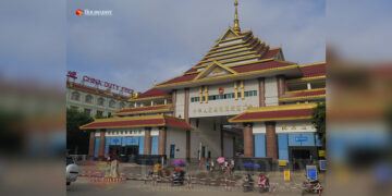 The China-Myanmar border gate in Muse, where many Myanmar women have been trafficked into China, in August 2019. / The Irrawaddy