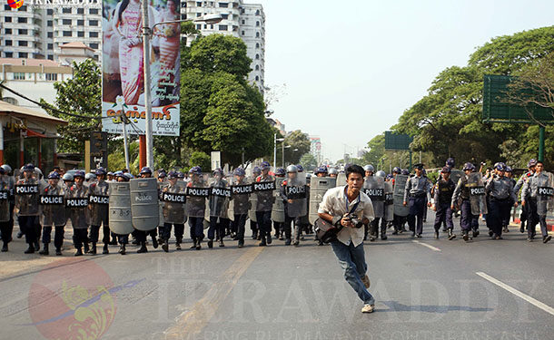 Lawmakers Propose Further Easing of Protest Law