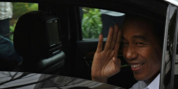 Indonesian President Joko Widodo’s pledge to hand back 31 million acres of land to indigenous people is currently being held up by land disputes. / Reuters