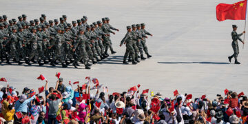 Chinese soldiers of the People's Liberation Army march during the opening ceremony of the International Army Games 2019 in Korla, Xinjiang Uighur Autonomous Region, China on Aug. 3, 2019. / Reuters