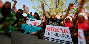People shout slogans during a protest against the rape of an 8-year-old girl and a teenager in Chandigarh, India on April 17, 2018. / REUTERS