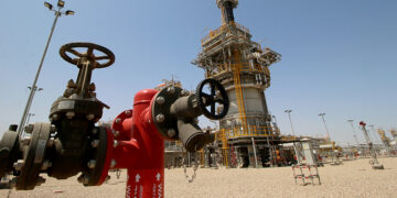 The West Qurna-1 oilfield, which is operated by ExxonMobil, is seen during the facility’s opening ceremony near Basra, Iraq on June 17, 2019. / REUTERS