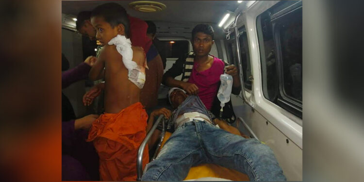 A Rohingya refugee injured during a shooting in Nayapara Refugee Camp is transported to a health facility in Cox’s Bazar in February 2020. / Mohib Ullah Mohib