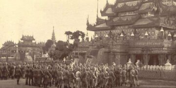 British troops surround the royal capital in Mandalay.
