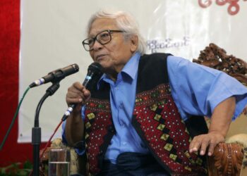 U Win Tin after his release from prison in 2012.