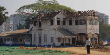 The Mayor’s Residence being torn down in February by the Zaykabar Company to make way for its high-rise project. / Khin Zaw Latt / The Irrawaddy