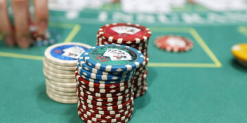 Gambling Hub Macau to Shut Casinos for Two Weeks Amid Virus Outbreak