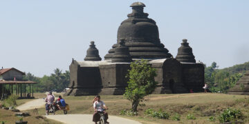 A pagoda in Mrauk-U. / Min Aung Khine / The Irrawaddy