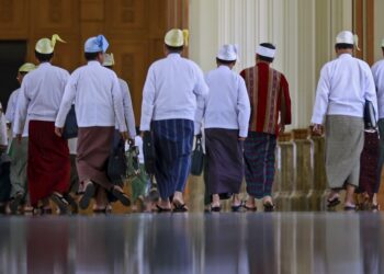 Constitutional Quirk Sends Defeated Lawmakers Back to Parliament