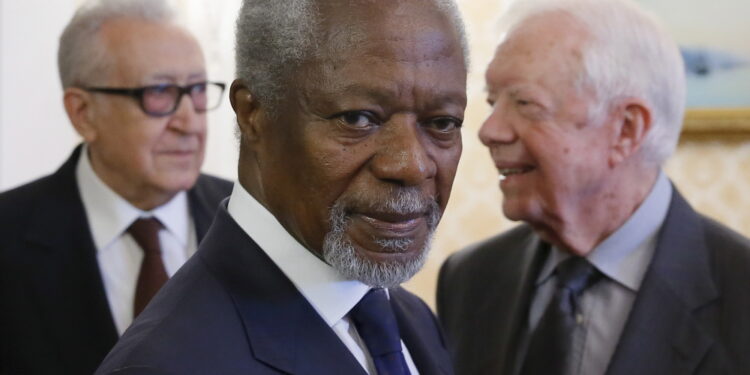 Former U.N. Secretary-General Kofi Annan (C) with former US president Jimmy Carter (R) and former Algerian Foreign Minister Lakhdar Brahimi, members of the Elders group, attend a meeting with Russia's Foreign Minister Sergei Lavrov (not in picture) in Moscow, Russia in April 2015. / Reuters