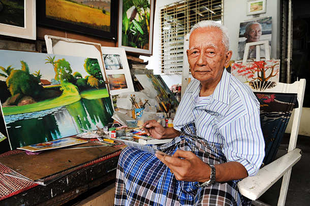 Nearly 90, Burmese Painter Can’t Put Down the Brush