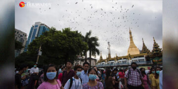 Face masks are increasingly common in Yangon. / Aung Kyaw Htwe / The Irrawaddy