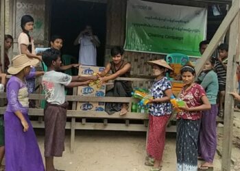 Rohingya at the Kyauk Ta Lone camp. / Ko Phyu Che