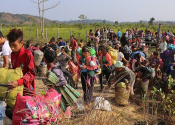 Villagers fleeing fighting between the Tatmadaw and Kachin Independence Army arrive in Namti town, Kachin State, in April. / Kachin Baptist Convention