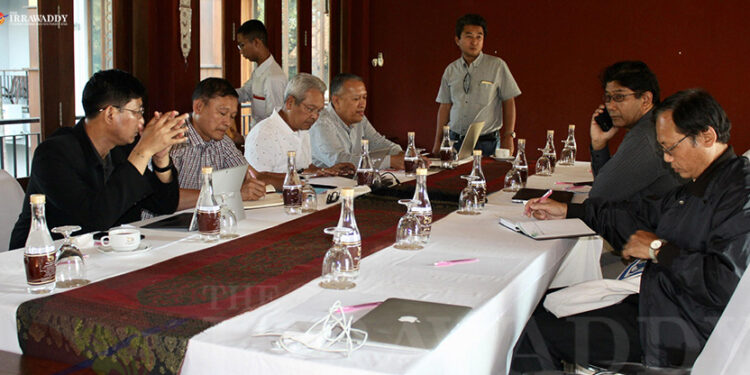 Members of the KNU and the government’s Peace Commission meet for informal peace talks in Chiang Mai, Thailand on January 13, 2019. / Nyein Nyein / The Irrawaddy