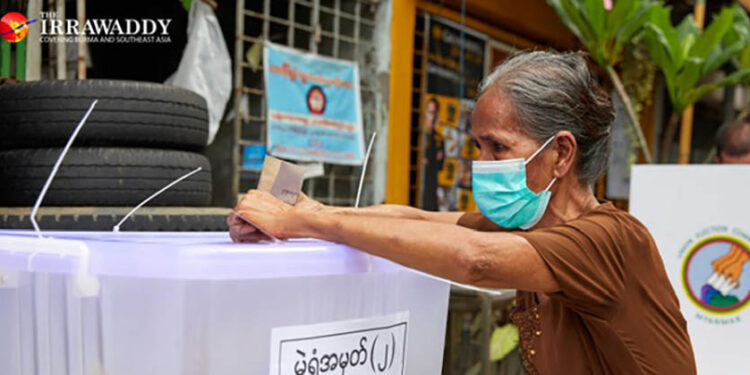 The authorities are trying to protect older voters from coronavirus. / Myo Min Soe