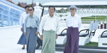 From left, the regime’s acting president Myint Swe, Min Aung Hlaing and ex-president Thein Sein at the Maravijaya Buddha Park in Naypyitaw on Sunday. / Cincds
