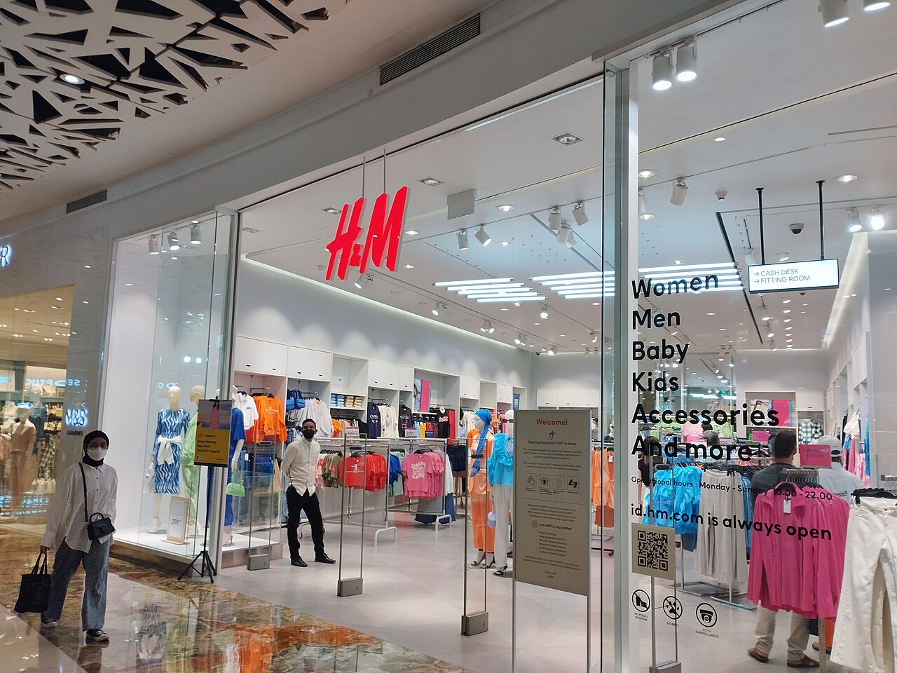 H&M's Forced Exit Leaves 42,000 Myanmar Workers Asking How They Will Eat