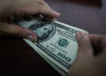 Myanmar Regime Orders That All Foreign Currency Be Converted Into Kyats