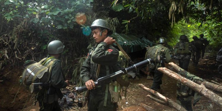 Birmania-Myanmar: Esercito per l'Indipendenza Kachin (KIA) conquista 3 avamposti della giunta militare » Guerre nel Mondo