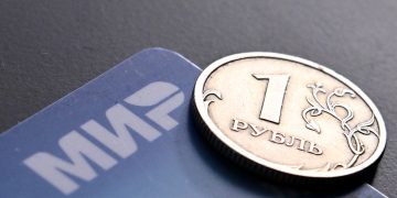 Cash-Strapped Myanmar Junta is Pinning its Hopes on Russian Bank Cards