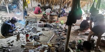 With No Int’l Support