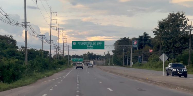 Dozens of Myanmar Migrant Workers in Mae Sot Detained by Thai Police