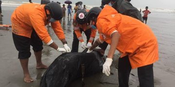 At Least 17 Dead After Rohingya Boat Breaks Up off Myanmar