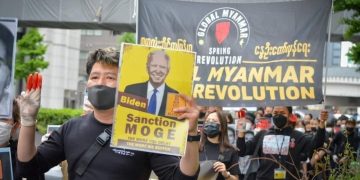 Myanmar Activists Lobby US to Sanction Regime’s Oil and Gas Sector