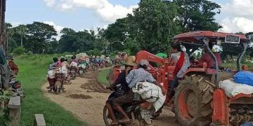 Myanmar Troops Torch Island Villages in Magwe, Killing Two and Forcing Thousands to Flee    