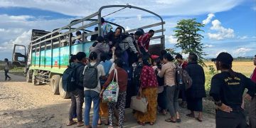 Karenni Resistance Evacuates University Staff Abandoned by Junta Troops
