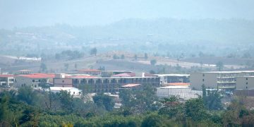 Surrounded by Fighting, a Myanmar Crime Hub Is Oddly Unscathed