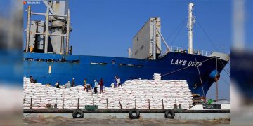 Myanmar’s Economic Crisis Likely to Deepen as Latest Dollar Rule Kicks In