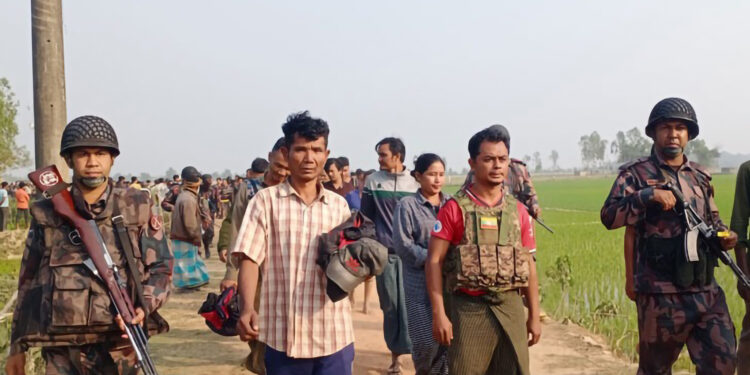 Another 130 Myanmar Border Police Have Fled to Bangladesh Since Friday