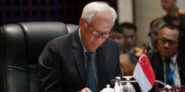 Singapore Defense Minister Warns Junta Not to Use ASEAN for ‘Politics of Retaliation’