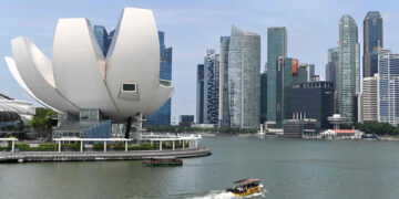 Singapore Urges Employers to Shun Migrants from Myanmar